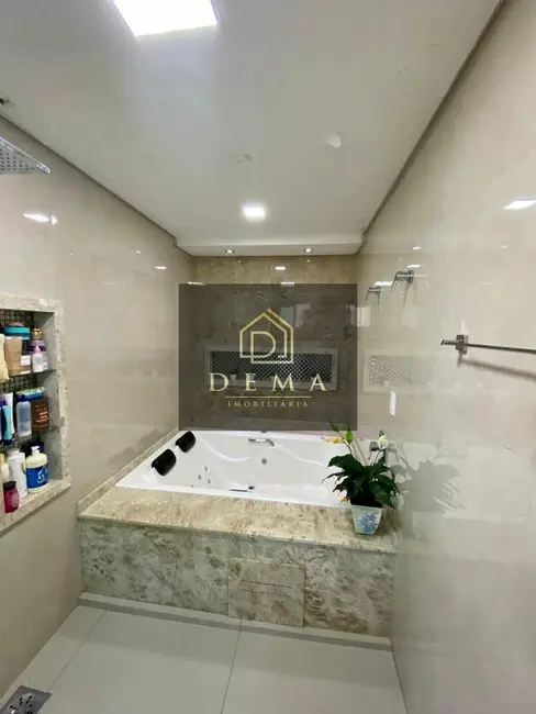Apartamento com 1 quarto à venda, 220m2 em Jardim La Salle, Toledo - PR - imagem 9 Foto 9 de Apartamento com 1 quarto à venda, 220m2 em Jardim La Salle, Toledo - PR