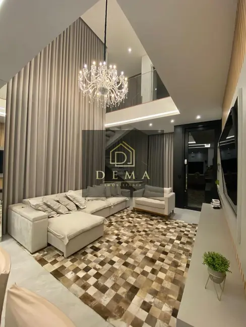 Foto 1 de Sobrado com 2 quartos à venda, 200m2 em Jardim Gisela, Toledo - PR