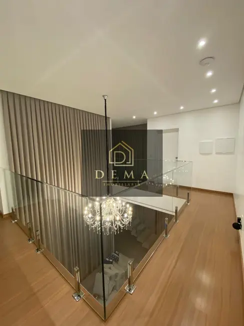 Sobrado com 2 quartos à venda, 200m2 em Jardim Gisela, Toledo - PR - imagem 8 Foto 8 de Sobrado com 2 quartos à venda, 200m2 em Jardim Gisela, Toledo - PR