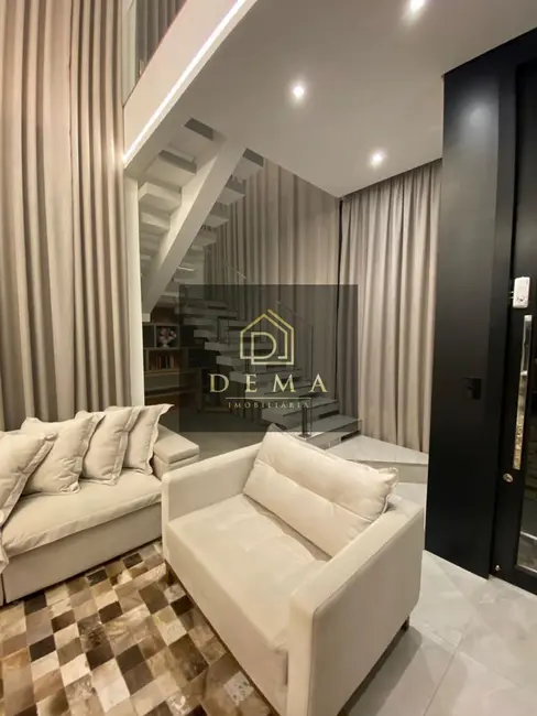 Foto 2 de Sobrado com 2 quartos à venda, 200m2 em Jardim Gisela, Toledo - PR
