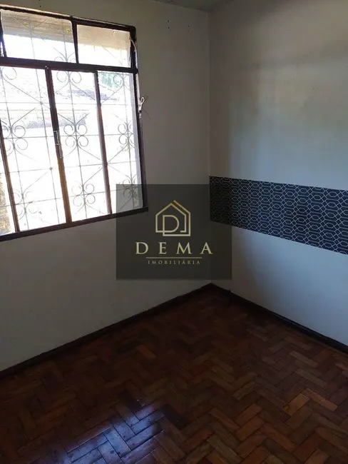 Casa com 2 quartos à venda, 106m2 em Vila Industrial, Toledo - PR - imagem 4 Foto 4 de Casa com 2 quartos à venda, 106m2 em Vila Industrial, Toledo - PR