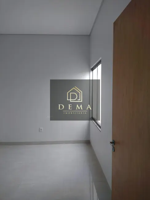 Casa com 2 quartos à venda, 90m2 em Jardim Coopagro, Toledo - PR - imagem 6 Foto 6 de Casa com 2 quartos à venda, 90m2 em Jardim Coopagro, Toledo - PR