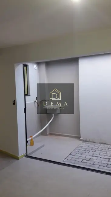 Sobrado com 1 quarto à venda em Jardim Gisela, Toledo - PR - imagem 6 Foto 6 de Sobrado com 1 quarto à venda em Jardim Gisela, Toledo - PR