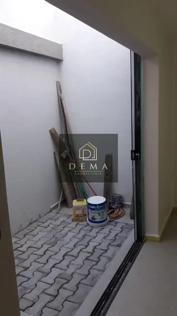 Sobrado com 1 quarto à venda em Jardim Gisela, Toledo - PR - imagem 8 Foto 8 de Sobrado com 1 quarto à venda em Jardim Gisela, Toledo - PR