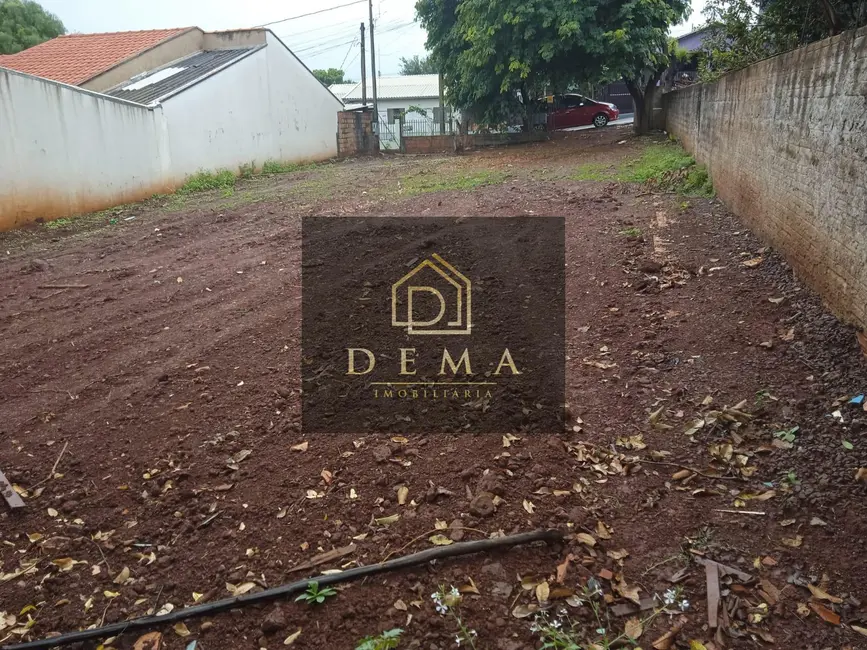 Foto 2 de Terreno / Lote à venda, 330m2 em Toledo - PR