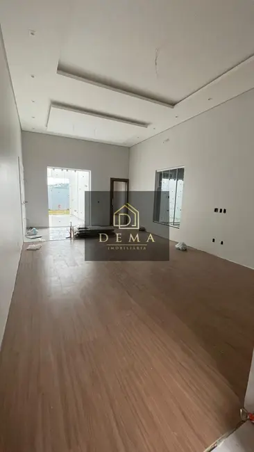 Casa com 2 quartos à venda em Centro, Toledo - PR - imagem 3 Foto 3 de Casa com 2 quartos à venda em Centro, Toledo - PR