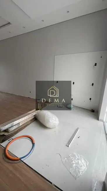 Casa com 2 quartos à venda em Centro, Toledo - PR - imagem 6 Foto 6 de Casa com 2 quartos à venda em Centro, Toledo - PR