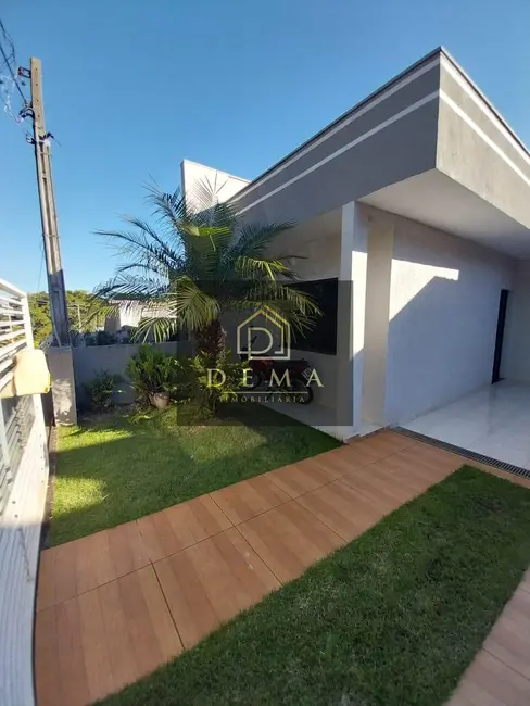 Casa com 2 quartos à venda em Toledo - PR - imagem 3 Foto 3 de Casa com 2 quartos à venda em Toledo - PR