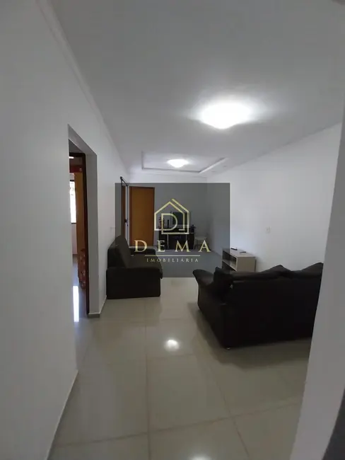Casa com 2 quartos à venda em Toledo - PR - imagem 6 Foto 6 de Casa com 2 quartos à venda em Toledo - PR