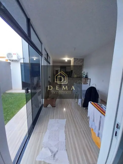 Casa com 2 quartos à venda em Toledo - PR - imagem 9 Foto 9 de Casa com 2 quartos à venda em Toledo - PR