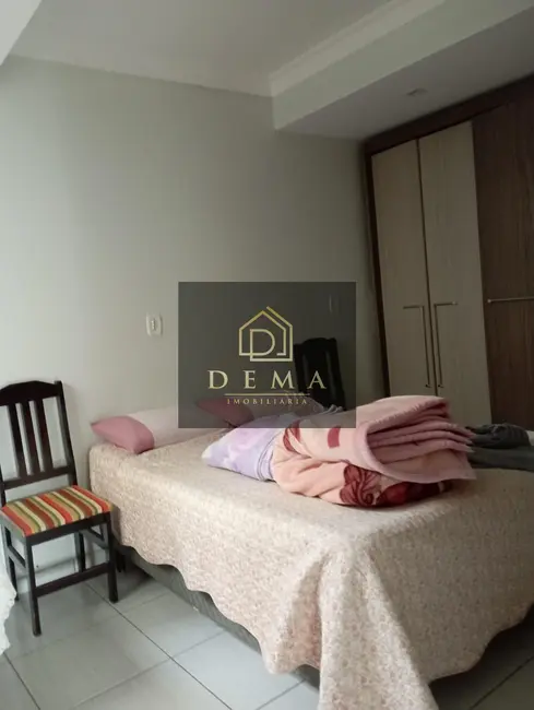 Casa com 2 quartos à venda em Jardim Gisela, Toledo - PR - imagem 7 Foto 7 de Casa com 2 quartos à venda em Jardim Gisela, Toledo - PR