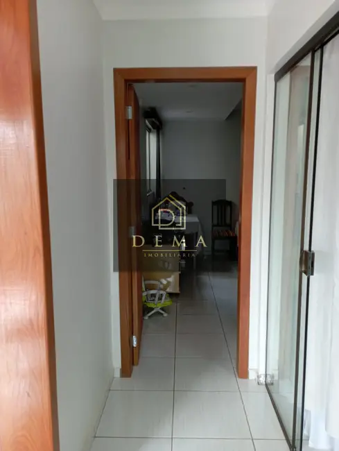 Casa com 2 quartos à venda em Jardim Gisela, Toledo - PR - imagem 5 Foto 5 de Casa com 2 quartos à venda em Jardim Gisela, Toledo - PR