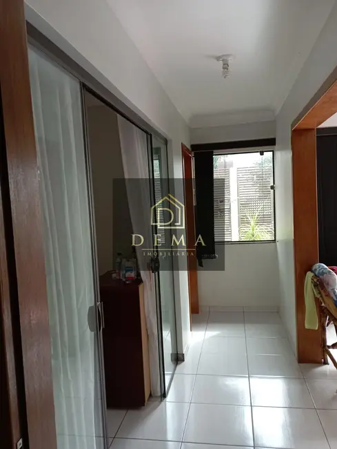 Casa com 2 quartos à venda em Jardim Gisela, Toledo - PR - imagem 6 Foto 6 de Casa com 2 quartos à venda em Jardim Gisela, Toledo - PR