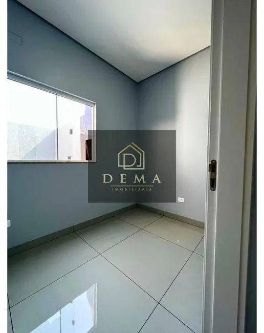 Casa com 2 quartos à venda, 90m2 em Jardim Concórdia, Toledo - PR - imagem 3 Foto 3 de Casa com 2 quartos à venda, 90m2 em Jardim Concórdia, Toledo - PR