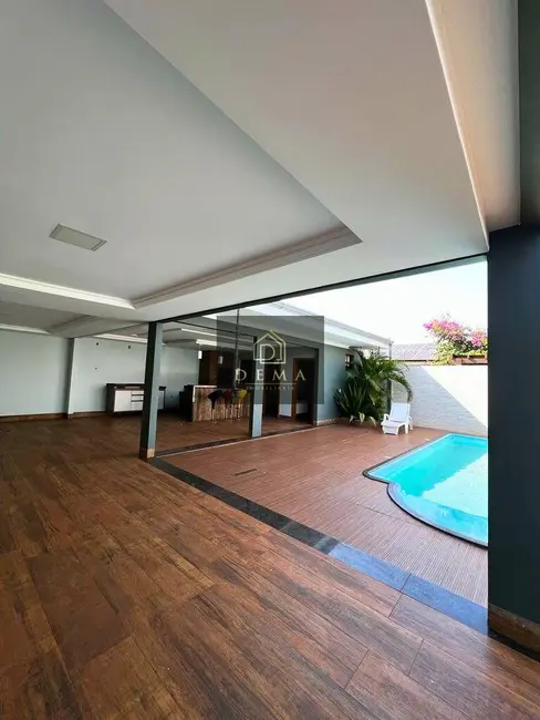 Casa com 2 quartos à venda, 81m2 em Jardim Gisela, Toledo - PR - imagem 5 Foto 5 de Casa com 2 quartos à venda, 81m2 em Jardim Gisela, Toledo - PR