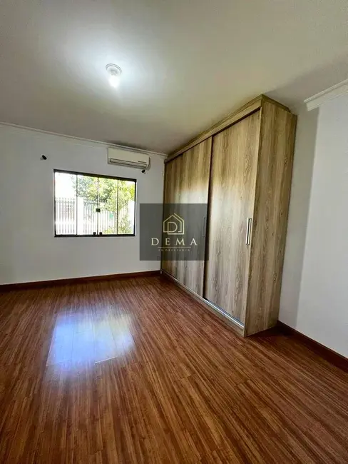 Casa com 2 quartos à venda, 81m2 em Jardim Gisela, Toledo - PR - imagem 9 Foto 9 de Casa com 2 quartos à venda, 81m2 em Jardim Gisela, Toledo - PR