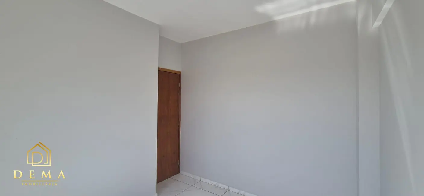 Apartamento com 2 quartos à venda, 60m2 em São Francisco, Toledo - PR - imagem 3 Foto 3 de Apartamento com 2 quartos à venda, 60m2 em São Francisco, Toledo - PR