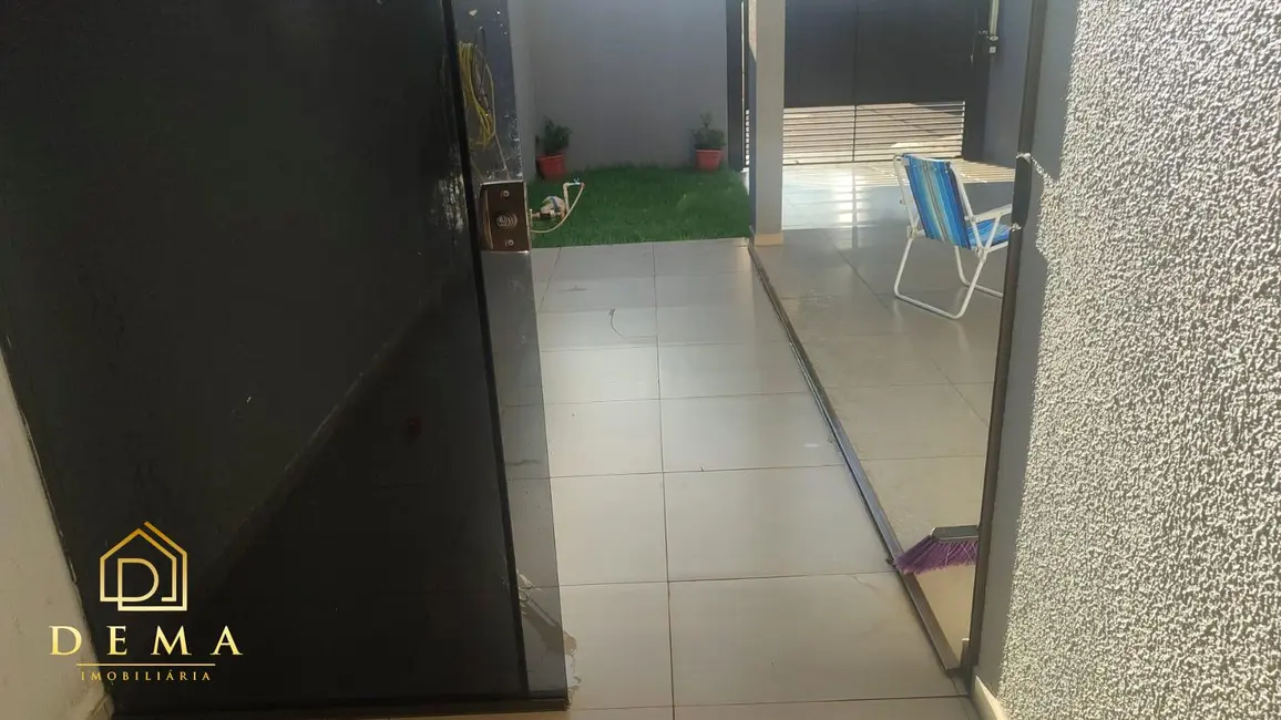 Sobrado com 2 quartos à venda, 92m2 em Jardim Gisela, Toledo - PR - imagem 5 Foto 5 de Sobrado com 2 quartos à venda, 92m2 em Jardim Gisela, Toledo - PR