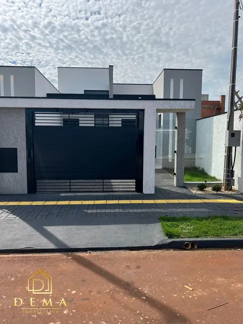 Casa à venda em Jardim Planalto, Toledo - PR - imagem 2 Foto 2 de Casa à venda em Jardim Planalto, Toledo - PR
