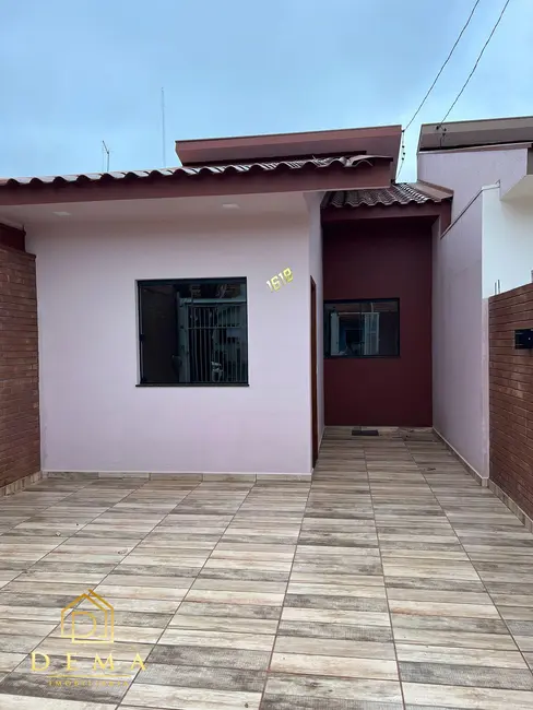 Foto 1 de Casa com 1 quarto à venda, 62m2 em Jardim Coopagro, Toledo - PR