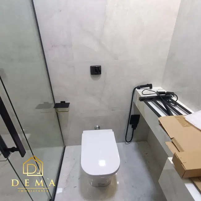 Sobrado à venda em Jardim Planalto, Toledo - PR - imagem 4 Foto 4 de Sobrado à venda em Jardim Planalto, Toledo - PR