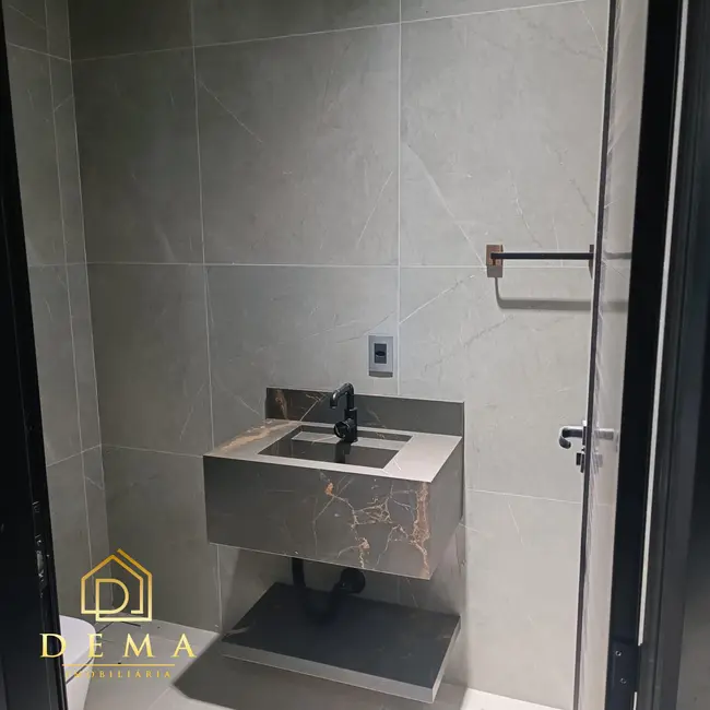 Sobrado à venda em Jardim Planalto, Toledo - PR - imagem 24 Foto 24 de Sobrado à venda em Jardim Planalto, Toledo - PR