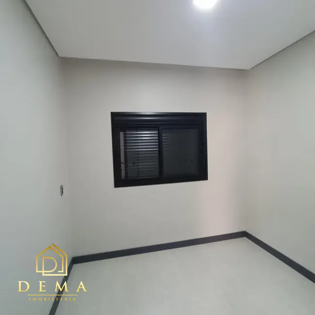 Sobrado à venda em Jardim Planalto, Toledo - PR - imagem 12 Foto 12 de Sobrado à venda em Jardim Planalto, Toledo - PR