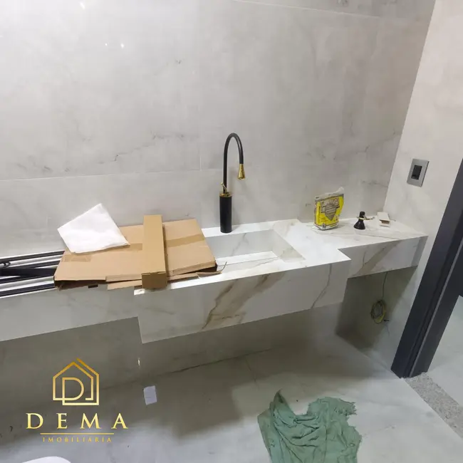 Sobrado à venda em Jardim Planalto, Toledo - PR - imagem 3 Foto 3 de Sobrado à venda em Jardim Planalto, Toledo - PR