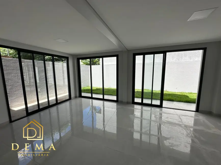 Casa à venda, 160m2 em Jardim Gisela, Toledo - PR - imagem 8 Foto 8 de Casa à venda, 160m2 em Jardim Gisela, Toledo - PR