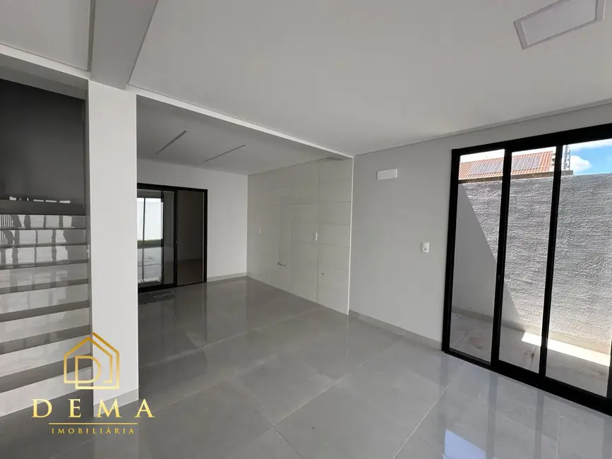 Casa à venda, 160m2 em Jardim Gisela, Toledo - PR - imagem 9 Foto 9 de Casa à venda, 160m2 em Jardim Gisela, Toledo - PR