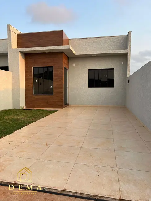 Foto 2 de Casa à venda, 51m2 em Pinheirinho, Toledo - PR