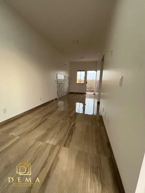 Casa à venda, 51m2 em Pinheirinho, Toledo - PR - imagem 3 Foto 3 de Casa à venda, 51m2 em Pinheirinho, Toledo - PR