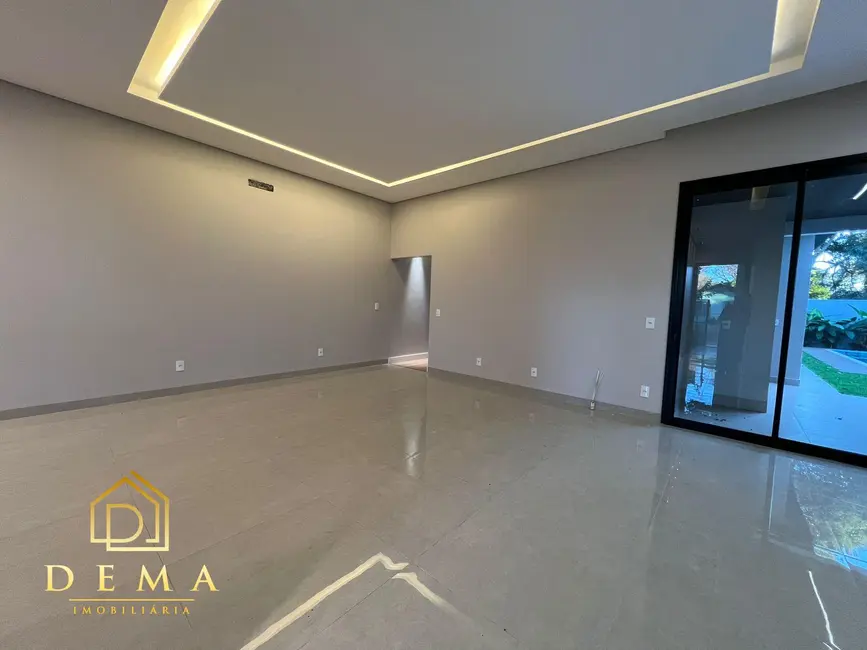 Casa à venda, 230m2 em Vila Industrial, Toledo - PR - imagem 6 Foto 6 de Casa à venda, 230m2 em Vila Industrial, Toledo - PR
