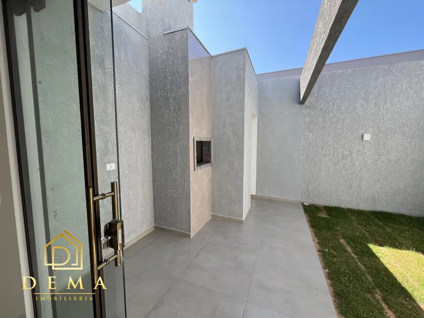 Casa à venda em Jardim Coopagro, Toledo - PR - imagem 7 Foto 7 de Casa à venda em Jardim Coopagro, Toledo - PR