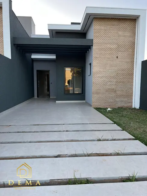 Foto 2 de Casa com 2 quartos à venda, 98m2 em Vila Becker, Toledo - PR