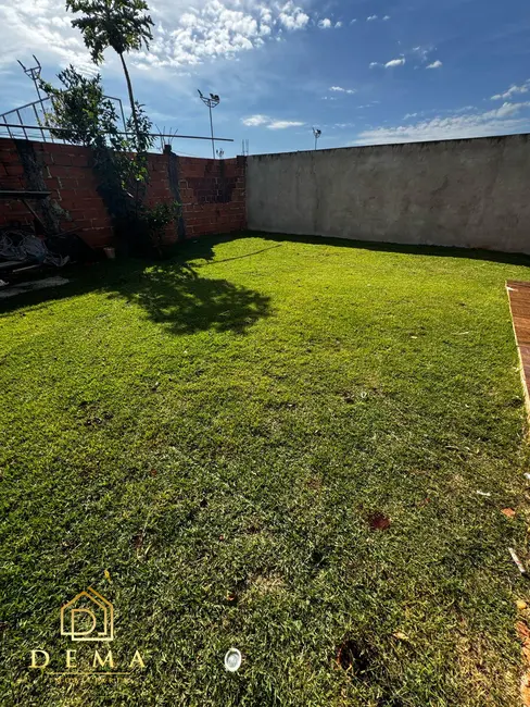 Casa com 2 quartos à venda, 54m2 em Jardim Coopagro, Toledo - PR - imagem 5 Foto 5 de Casa com 2 quartos à venda, 54m2 em Jardim Coopagro, Toledo - PR