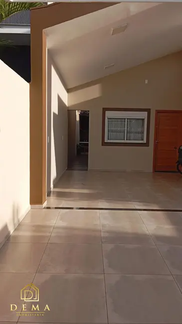 Casa com 2 quartos à venda, 140m2 em Toledo - PR - imagem 5 Foto 5 de Casa com 2 quartos à venda, 140m2 em Toledo - PR