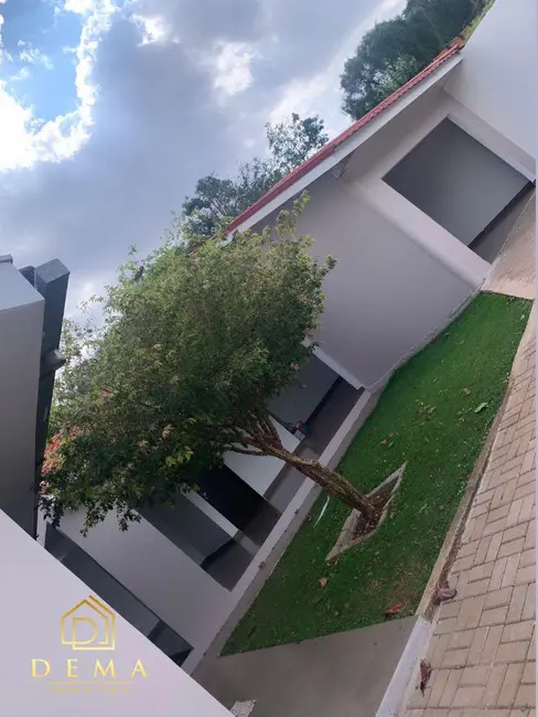 Foto 2 de Casa com 3 quartos à venda, 80m2 em Jardim Coopagro, Toledo - PR