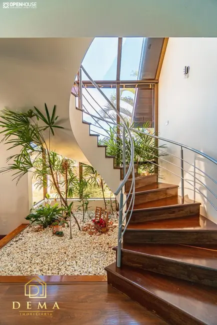 Casa com 1 quarto à venda e para alugar, 436m2 em Centro, Toledo - PR - imagem 5 Foto 5 de Casa com 1 quarto à venda e para alugar, 436m2 em Centro, Toledo - PR