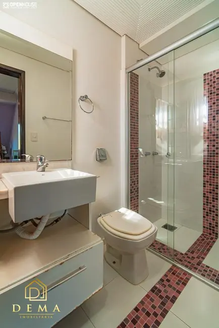 Casa com 1 quarto à venda e para alugar, 436m2 em Centro, Toledo - PR - imagem 4 Foto 4 de Casa com 1 quarto à venda e para alugar, 436m2 em Centro, Toledo - PR