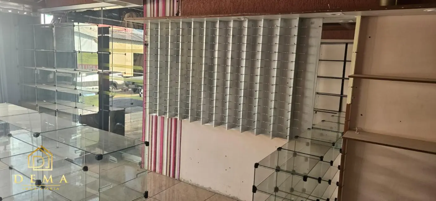 Foto 4 de Sala Comercial para alugar, 30m2 em Centro, Toledo - PR