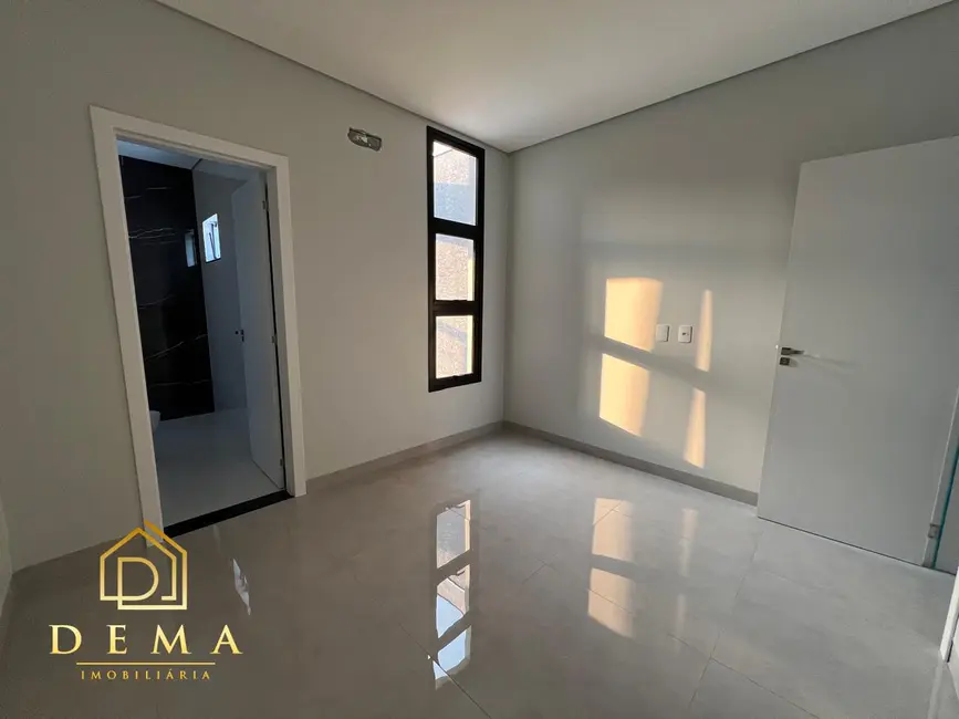 Casa com 1 quarto à venda, 66m2 em Jardim Coopagro, Toledo - PR - imagem 9 Foto 9 de Casa com 1 quarto à venda, 66m2 em Jardim Coopagro, Toledo - PR