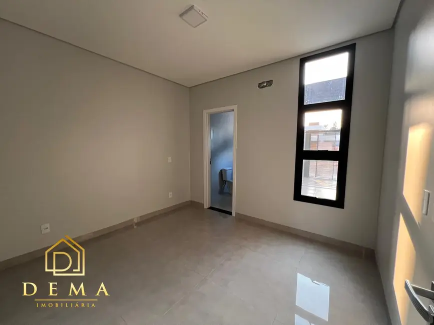 Casa com 1 quarto à venda, 66m2 em Jardim Coopagro, Toledo - PR - imagem 8 Foto 8 de Casa com 1 quarto à venda, 66m2 em Jardim Coopagro, Toledo - PR