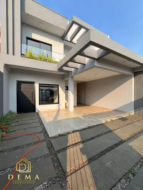 Sobrado com 1 quarto à venda, 136m2 em Vila Becker, Toledo - PR - imagem 1 Foto 1 de Sobrado com 1 quarto à venda, 136m2 em Vila Becker, Toledo - PR