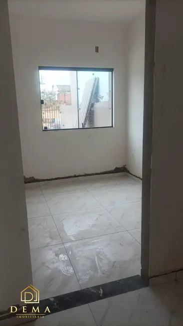 Foto 2 de Casa com 2 quartos à venda, 50m2 em Vila Pioneiro, Toledo - PR