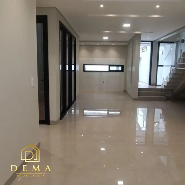 Foto 2 de Casa com 2 quartos à venda, 170m2 em Jardim Gisela, Toledo - PR