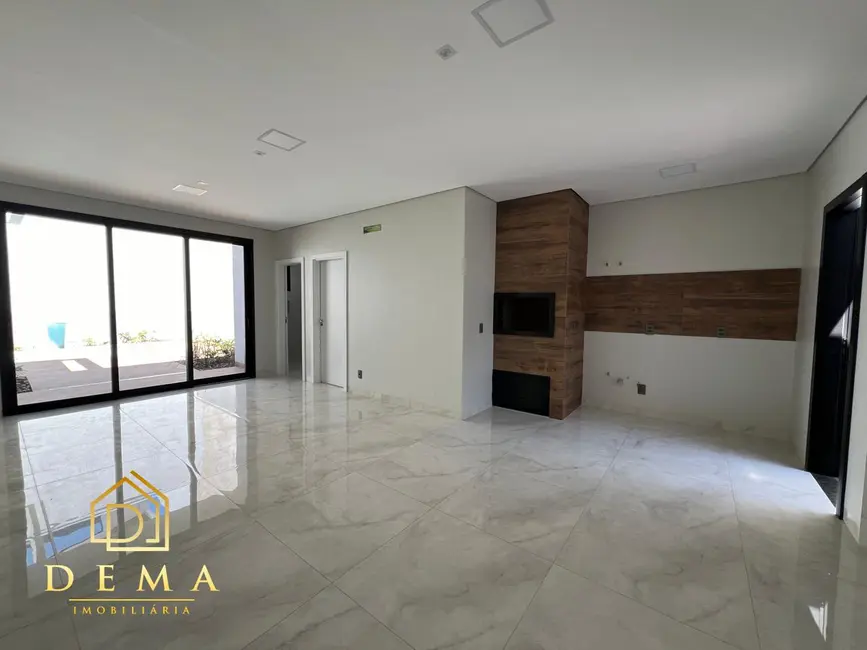 Casa com 3 quartos à venda, 198m2 em Toledo - PR - imagem 4 Foto 4 de Casa com 3 quartos à venda, 198m2 em Toledo - PR