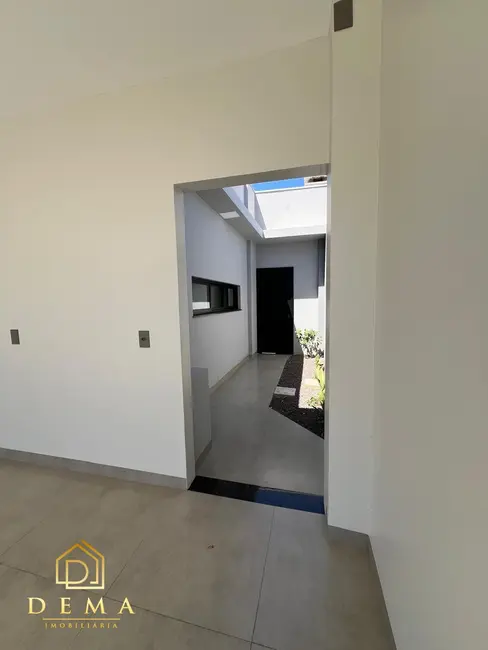 Casa com 3 quartos à venda, 198m2 em Toledo - PR - imagem 3 Foto 3 de Casa com 3 quartos à venda, 198m2 em Toledo - PR