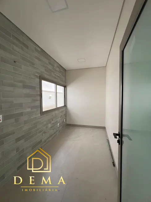 Foto 20 de Casa à venda, 327m2 em Toledo - PR