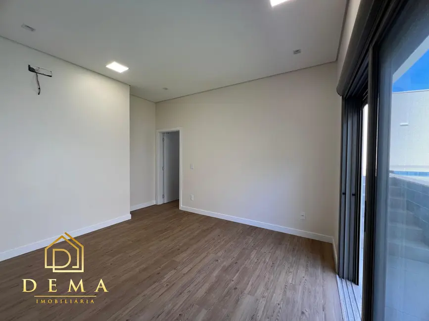 Foto 41 de Casa à venda, 327m2 em Toledo - PR